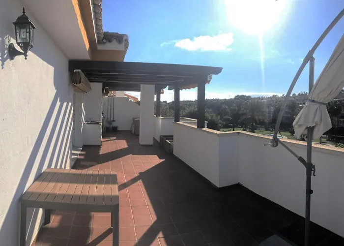 Puerto Banus, Superior 3br Penthouse In Appartement