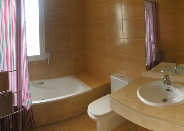 Puerto Banus, Superior 3br Penthouse In